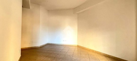 3-salle Appartement à Monterotondo, Italy No. 273793 28