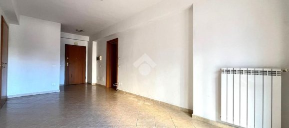 3-salle Appartement à Monterotondo, Italy No. 273793 17