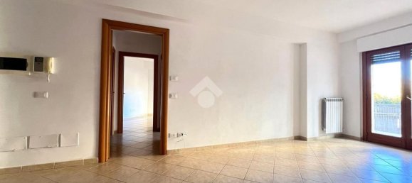 3-salle Appartement à Monterotondo, Italy No. 273793 21
