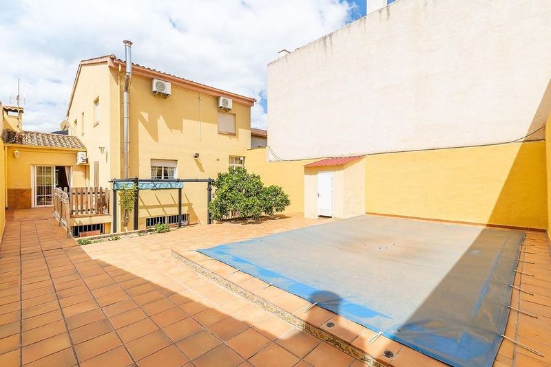 Дом с 3 спальнями в Гранада, Испания № 225082