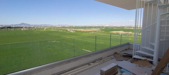 3 bedrooms Apartment in Larnaca, Cyprus No. 5127 6