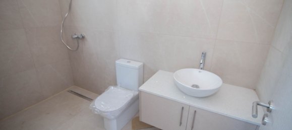 3 bedrooms Apartment in Larnaca, Cyprus No. 5127 17