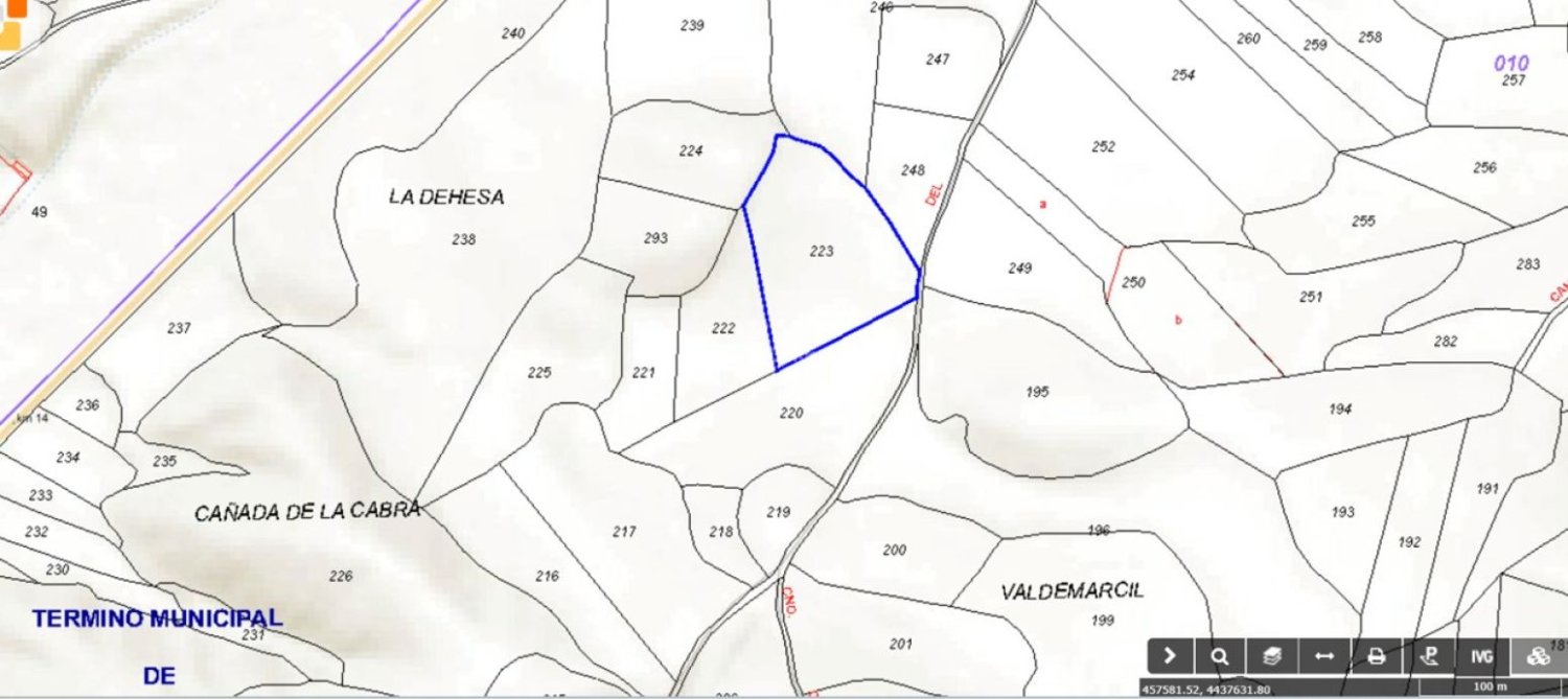 Terreno em Madrid, Spain 12307 m² N.º 175556