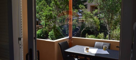 Квартира с 2 комнатами в Тринита д’Агульту э Виньола, Италия № 2246 12