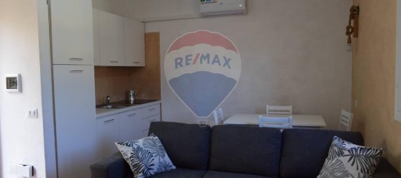 Квартира с 2 комнатами в Тринита д’Агульту э Виньола, Италия № 2246 4