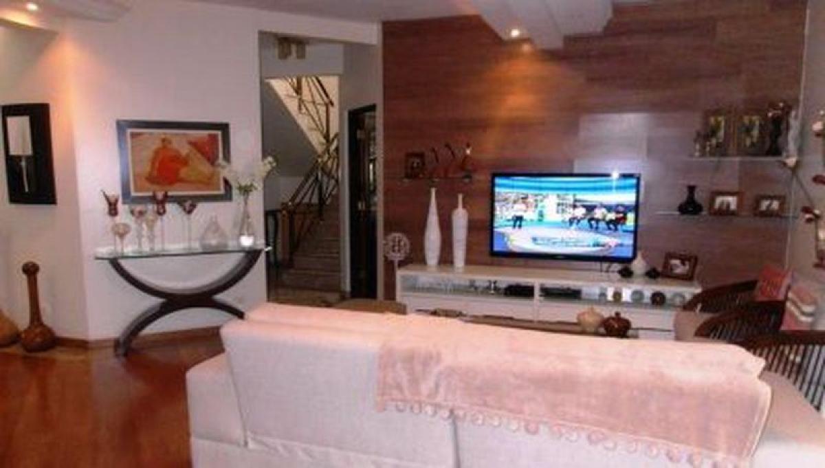 Casa de 4 dormitorios en Sao Paulo, Brazil No. 461886