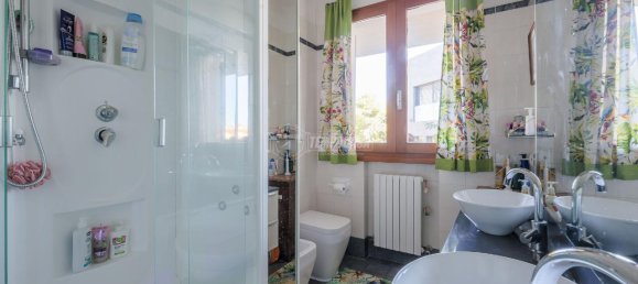 5 rooms Apartment in Riccione, Italy No. 38711 17
