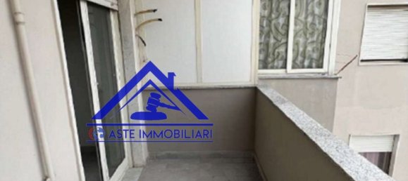 3 rooms Apartment in Sant'Antimo, Italy No. 295696 9