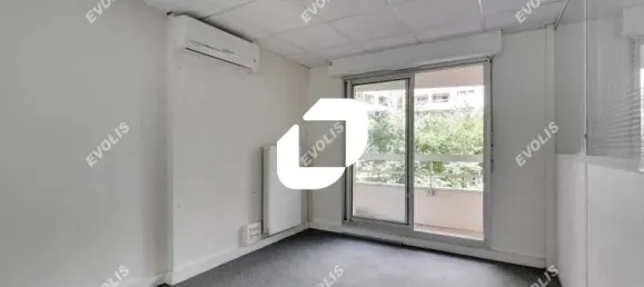 157m² Office in Paris, France No. 302405 7