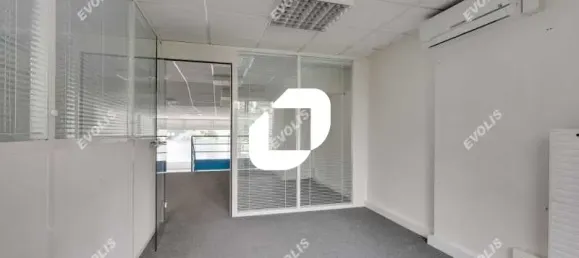 157m² Office in Paris, France No. 302405 8