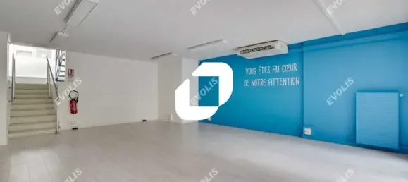 157m² Office in Paris, France No. 302405 10