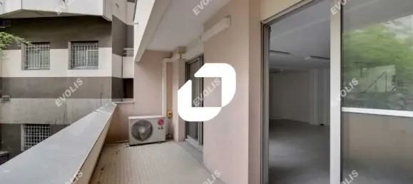 157m² Office in Paris, France No. 302405 11