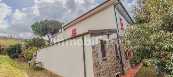 5 bedrooms Villa in San Vincenzo, Italy No. 83519 11