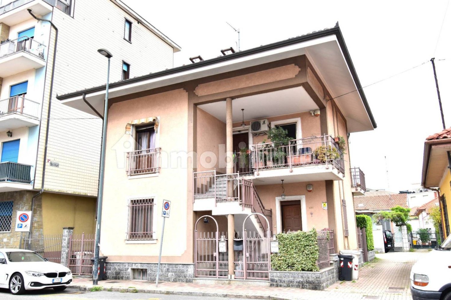 Apartamento T4 em Grugliasco, Italy N.º 350201
