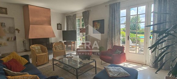 5 bedrooms House in Jurancon, France No. 306792 2