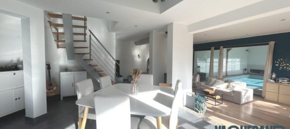 Casa de 4 dormitorios en Saint-Jans-Cappel, France No. 75270 9