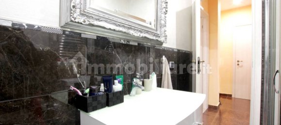 Apartamento de 2 dormitorios en Siena, Italy No. 55952 11