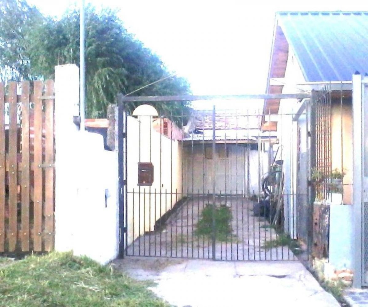 2 bedrooms House in Mar del Plata, Argentina No. 89013