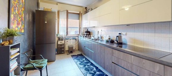 1 bedroom Apartment in Turin, Italy No. 294445 3