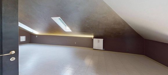 1 bedroom Apartment in Turin, Italy No. 294445 15