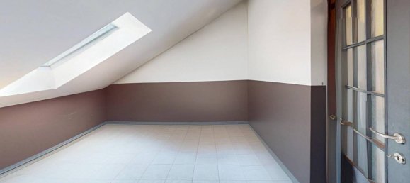 1 bedroom Apartment in Turin, Italy No. 294445 14