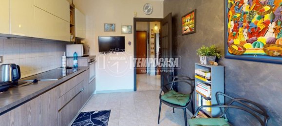 1 bedroom Apartment in Turin, Italy No. 294445 4