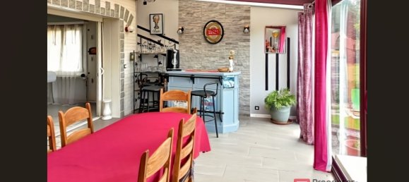 3 bedrooms House in Azincourt, France No. 243601 8