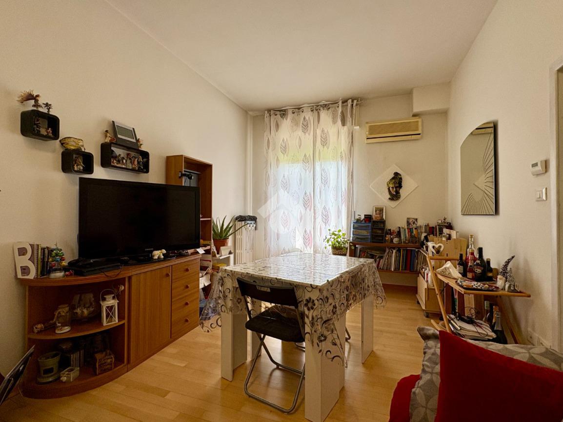 Квартира с 2 комнатами в Будрио, Италия № 14769