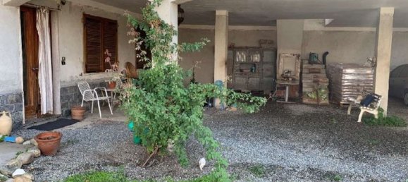 10 rooms House in Borgo d'Ale, Italy No. 13346 2