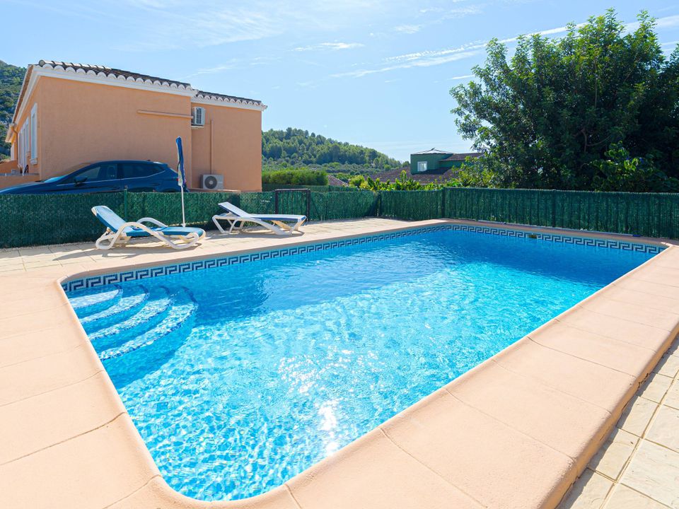 Бунгало с 2 спальнями в Алкалали, Испания № 282953