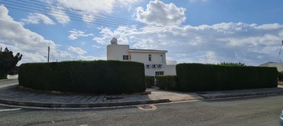 Вилла с 3 спальнями в Пафос, Кипр № 9335 5