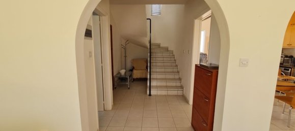 Вилла с 3 спальнями в Пафос, Кипр № 9335 17