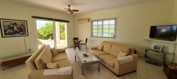 Вилла с 3 спальнями в Пафос, Кипр № 9335 2