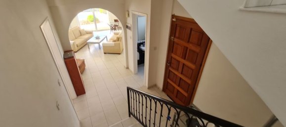 Вилла с 3 спальнями в Пафос, Кипр № 9335 19