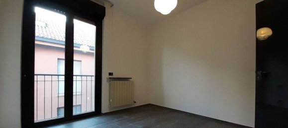 Квартира с 4 спальнями в Леньяно, Италия № 360719 10