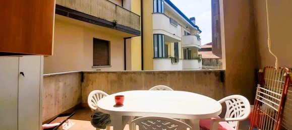 Квартира с 4 спальнями в Леньяно, Италия № 360719 2