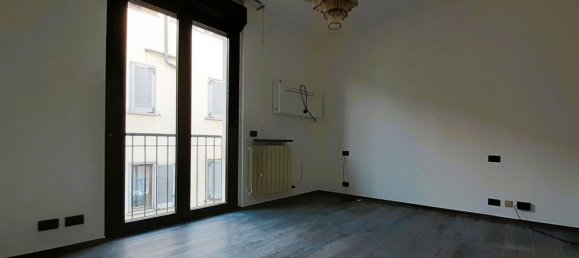 Квартира с 4 спальнями в Леньяно, Италия № 360719 13