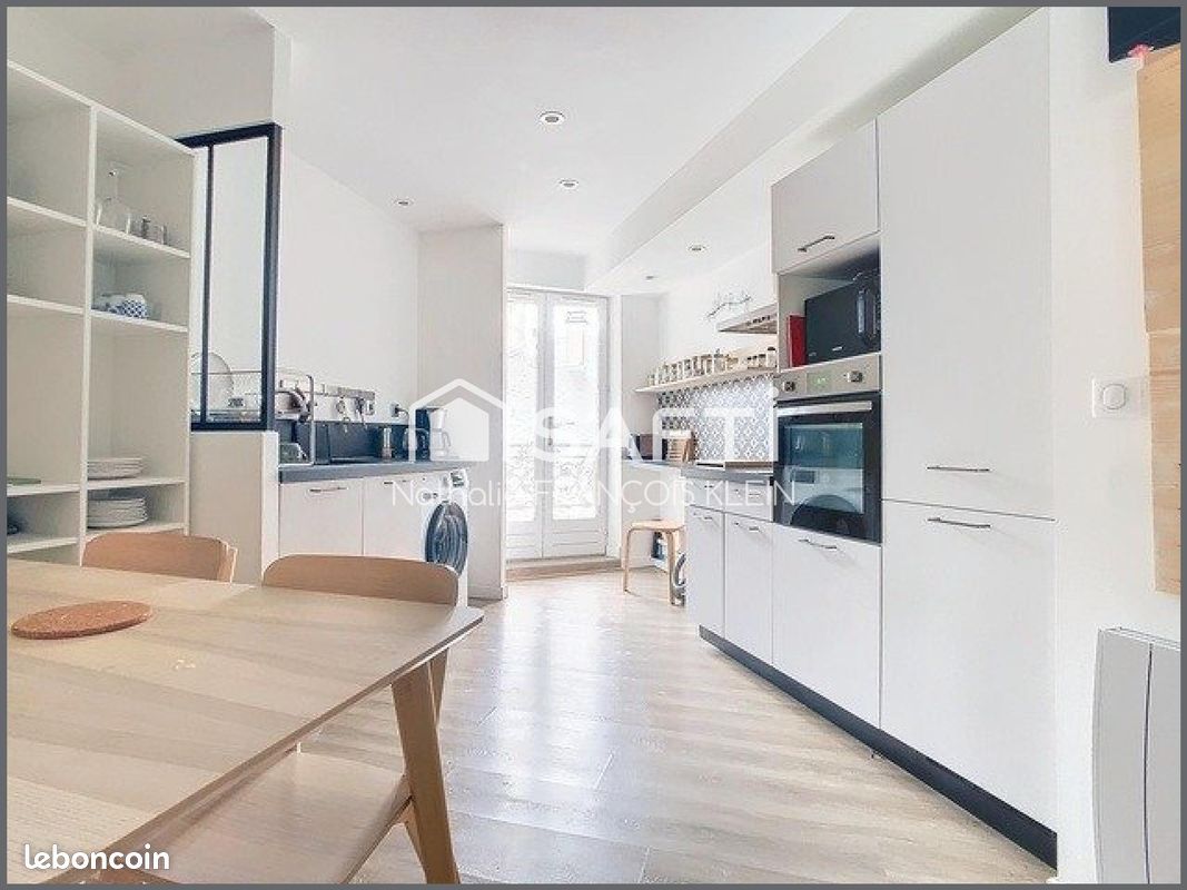 2 chambres Appartement à Chambéry, France No. 286398