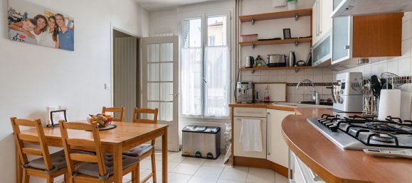 5 bedrooms House in Colombes, France No. 164446 8