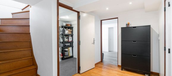 5 bedrooms House in Colombes, France No. 164446 19