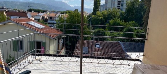 5 rooms Apartment in Viareggio, Italy No. 308898 18