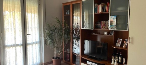 5 rooms Apartment in Viareggio, Italy No. 308898 16