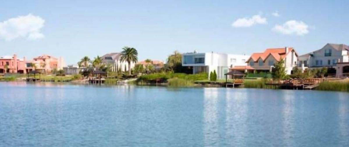 Terrain à Escobar, Argentina No. 110521