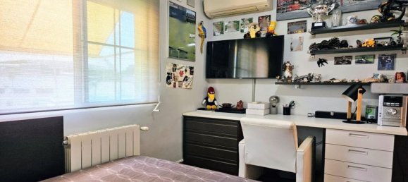 4 bedrooms House in La Pobla de Vallbona, Spain No. 180481 15