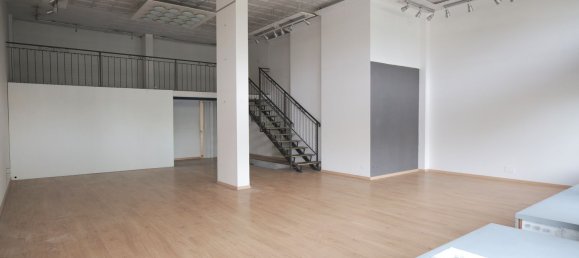 86m² Commercial property in Biella, Italy No. 298231 3