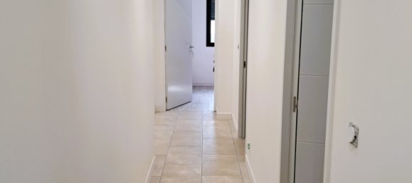 4 chambres Maison à Sens, France No. 358438 9