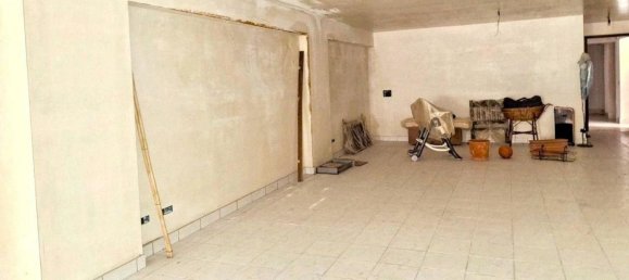 Gewerbliche Immobilie in Carini, Italy 23m², Nr. 336035 3