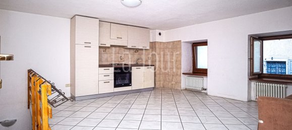 3 rooms Apartment in La Salle, Italy No. 267879 9