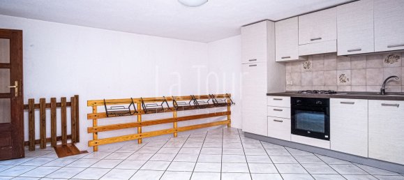 3 rooms Apartment in La Salle, Italy No. 267879 4