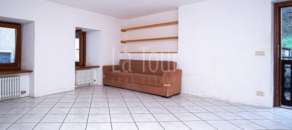 3 rooms Apartment in La Salle, Italy No. 267879 6